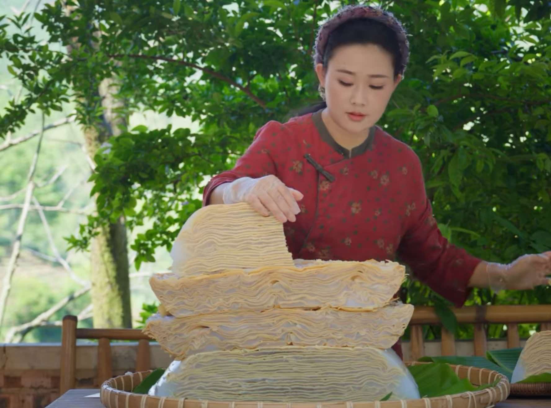 云南人专属千层蛋糕火出圈，其实是大理南涧豌豆油粉