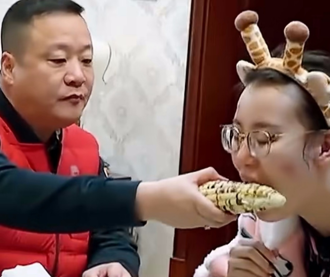 傅园慧与张家齐，藏着最治愈也最扎心的家庭教育真相
