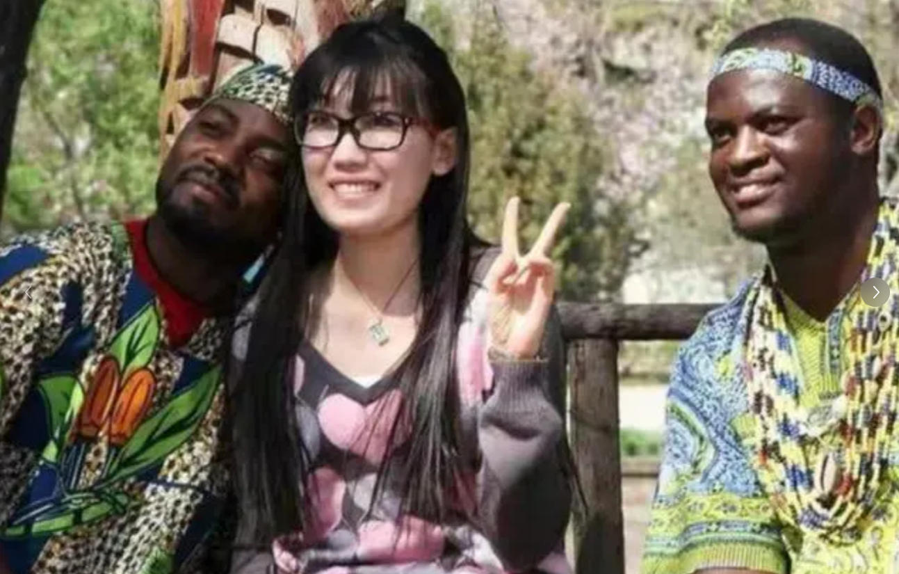 “你要去就别认我这个爹！”清华女硕士远嫁乌干达，用20年活成跨国传奇