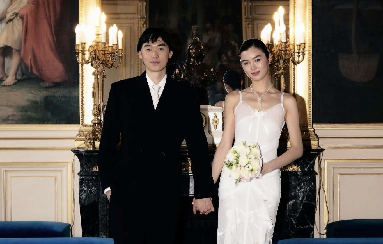 从官宣恋爱到领证仅两月，陈瑜林子濠官宣结婚，好的缘分不在乎快慢